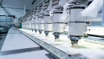 利潤(rùn)突破萬(wàn)億，輕工業(yè)何以交出亮眼成績(jī)單？